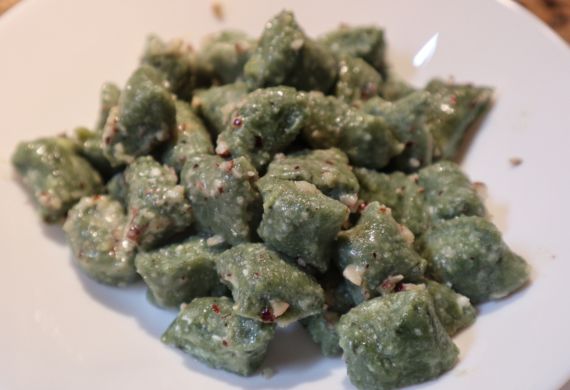 Gnocchi di ricotta e Spirulina